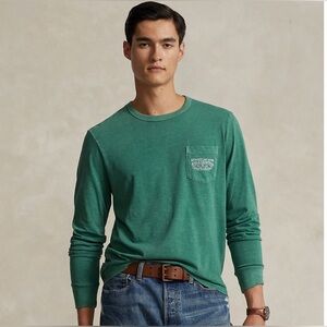Polo Ralph Lauren
Men's Custom Slim Fit Polo
Country T-Shirt